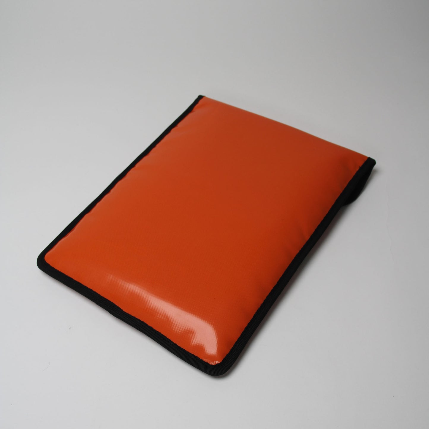 🌟 Laptop Sleeve 13" - Stylish, Sustainable Protection! Designed for MacBook 13", crafted with care. Extra protection, tailored fit, eco-friendly. Upgrade your laptop style sustainably! 💻🌿✨ #SustainableTech #ProtectiveStyle